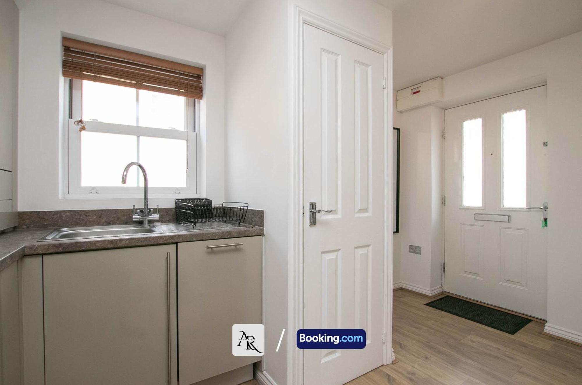 Cozy House By Ar Properties Short Lets & Serviced Accommodation Colchester Esterno foto