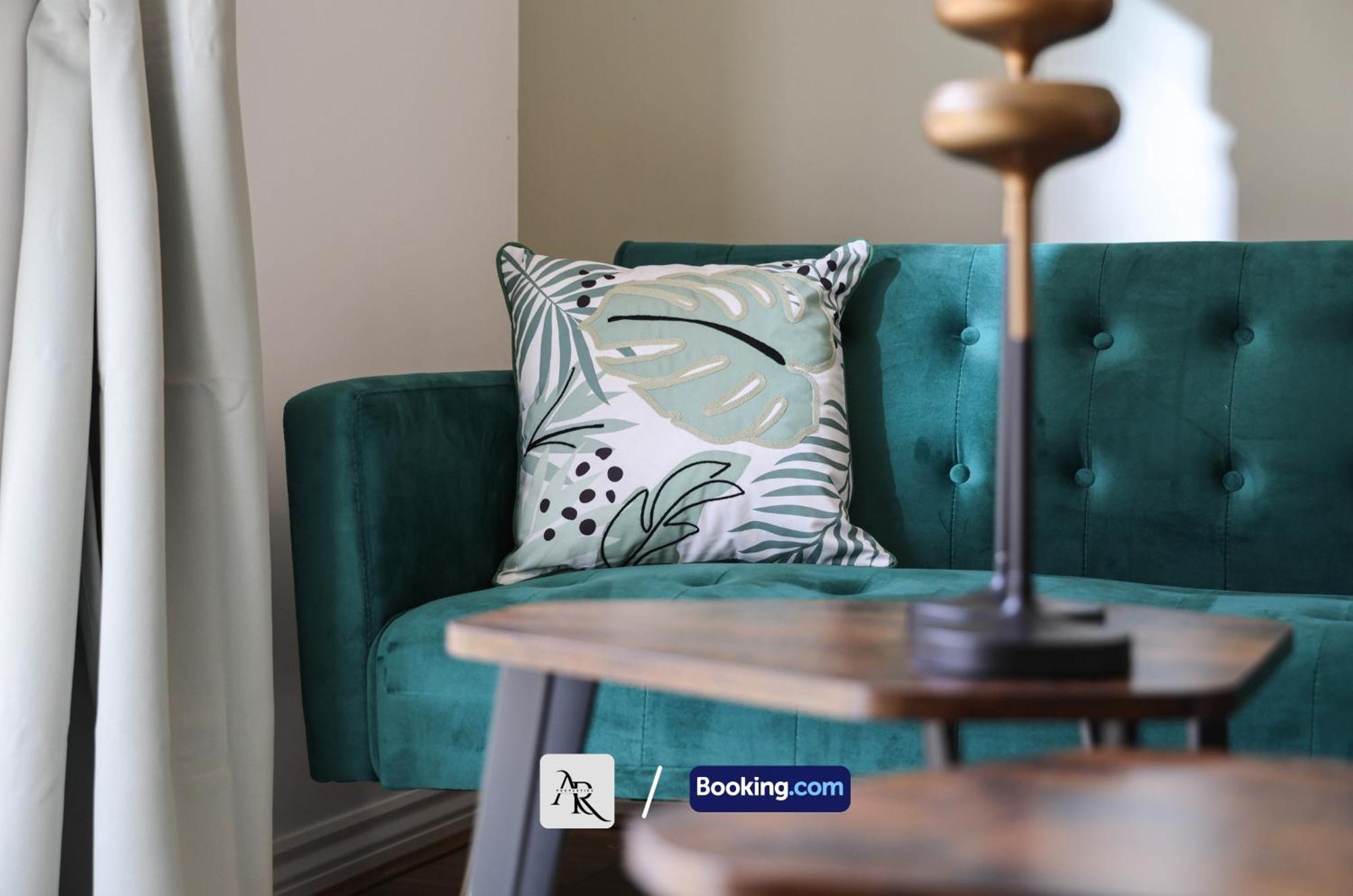 Cozy House By Ar Properties Short Lets & Serviced Accommodation Colchester Esterno foto