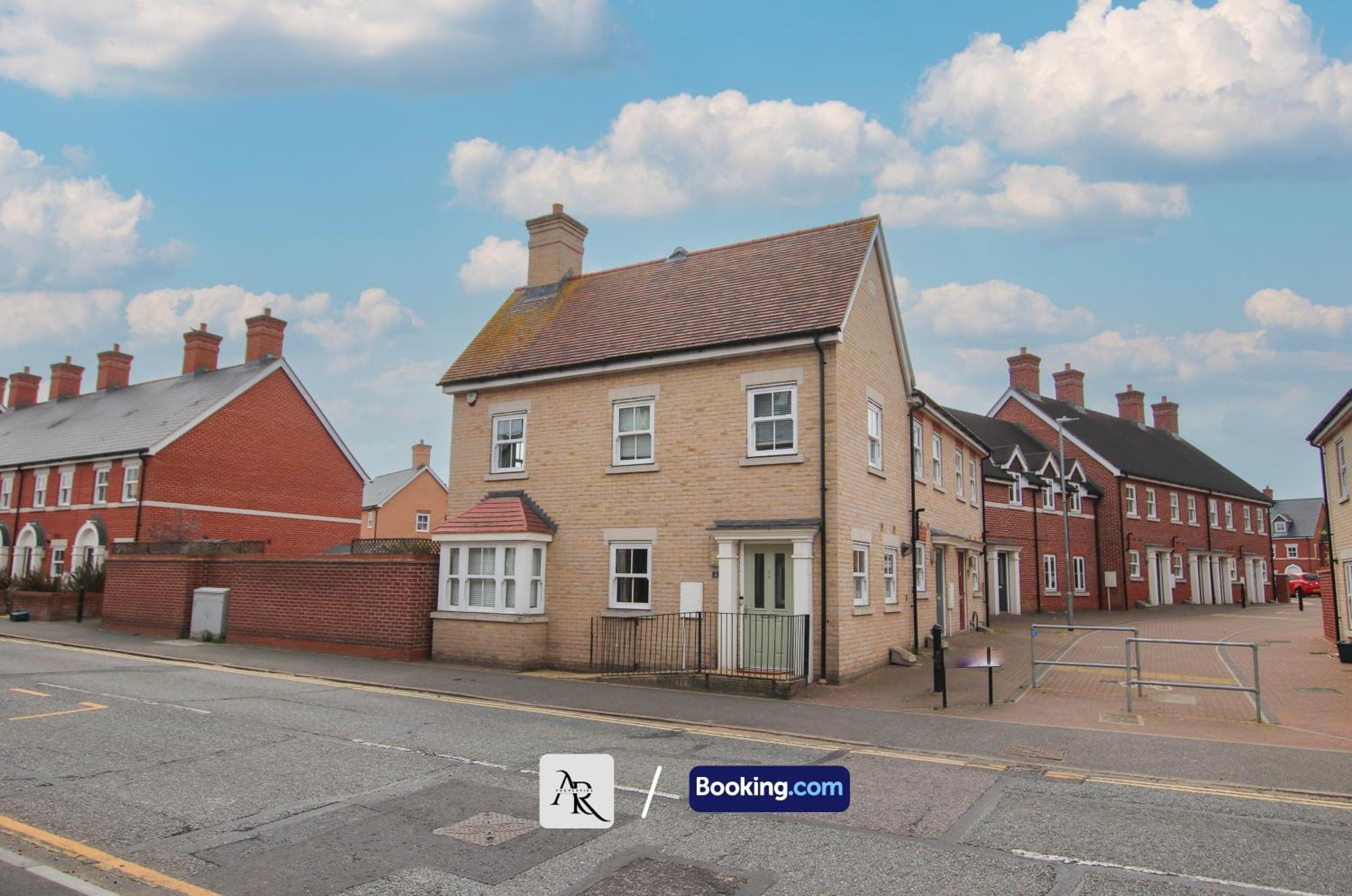 Cozy House By Ar Properties Short Lets & Serviced Accommodation Colchester Esterno foto